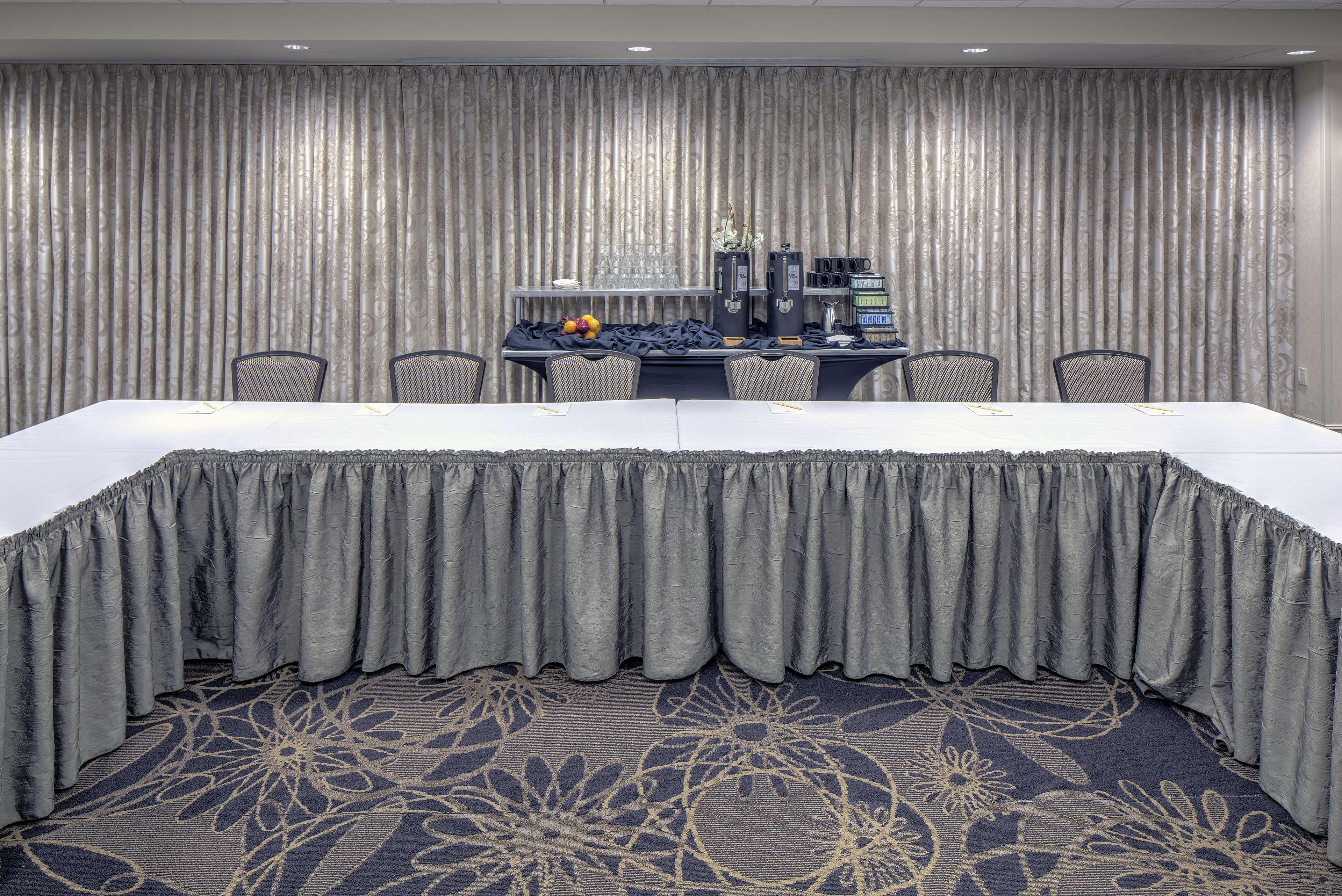 Doubletree By Hilton Madison Downtown Hotel Ngoại thất bức ảnh