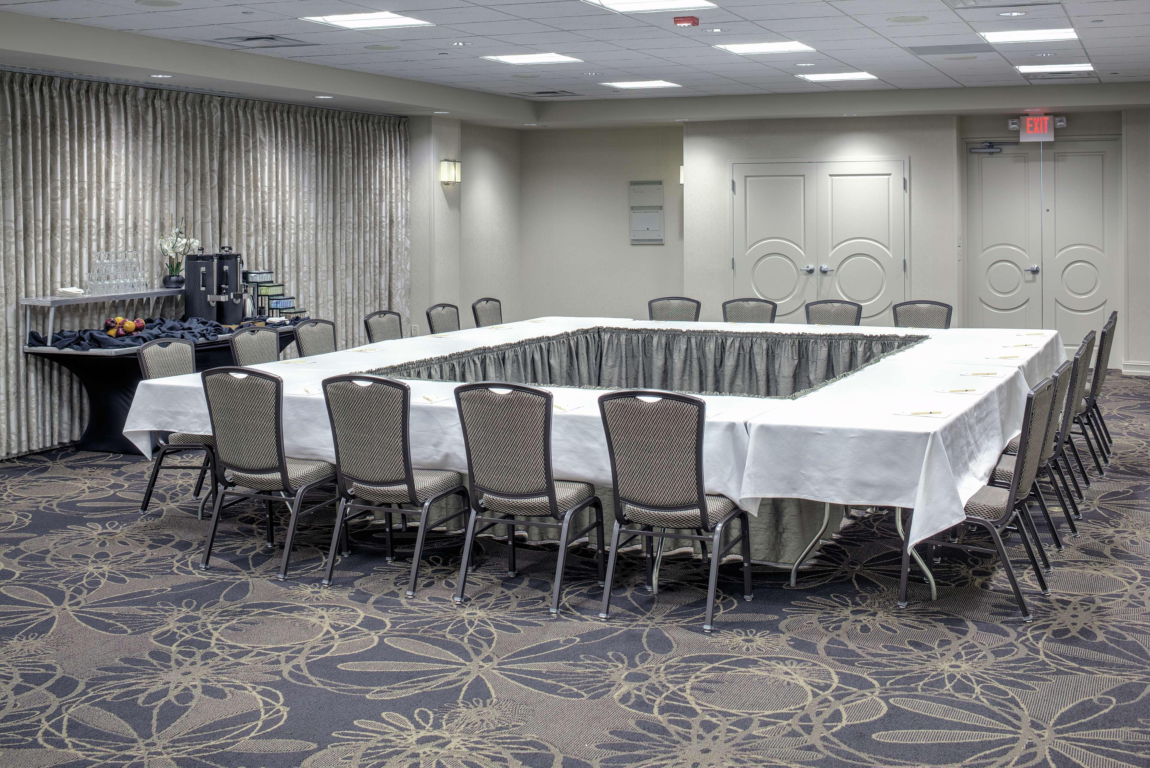 Doubletree By Hilton Madison Downtown Hotel Ngoại thất bức ảnh