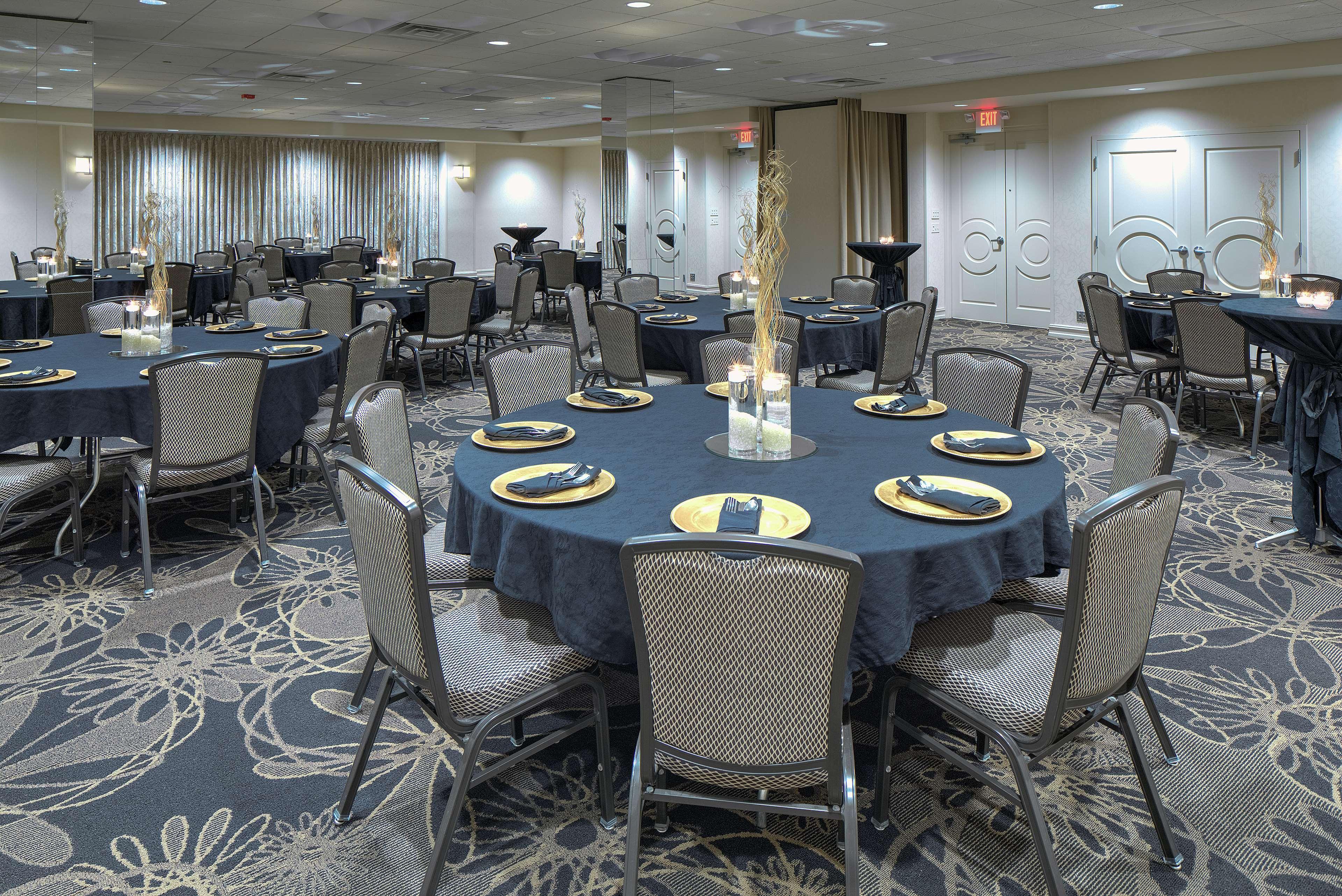 Doubletree By Hilton Madison Downtown Hotel Ngoại thất bức ảnh